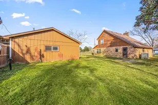 236 Pine Ridge Dr, Cleveland, TX 77327 - Photo 17