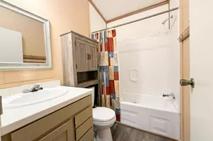 4887 Long Shadows Rd, Navasota, TX 77868 - Photo 11