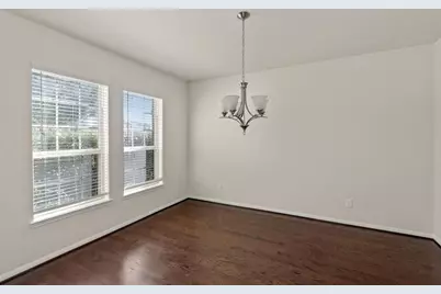 2218 Golden Bay Lane, Richmond, TX 77469 - Photo 9