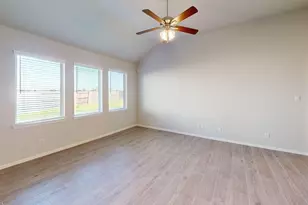1707 Prairie Ridge Ct, Angleton, TX 77515 - Photo 13