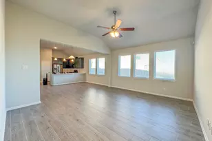 1707 Prairie Ridge Ct, Angleton, TX 77515 - Photo 17