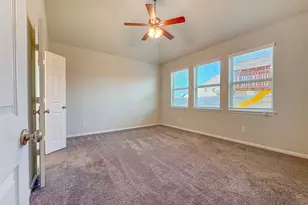 1707 Prairie Ridge Ct, Angleton, TX 77515 - Photo 19