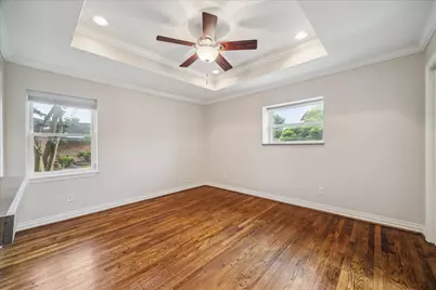 5211 W Bellfort Avenue, Houston, TX 77035 - Photo 9