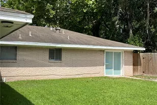 1020 1/2 N Main St, Baytown, TX 77520 - Photo 11