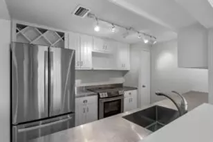 1302 Marina Bay Dr, Kemah, TX 77565 - Photo 23