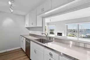 1302 Marina Bay Dr, Kemah, TX 77565 - Photo 21