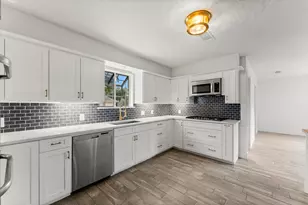 8131 Theisswood Rd, Spring, TX 77379 - Photo 11