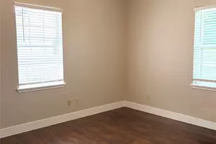 3230 W Meadow Ln, Dickinson, TX 77539 - Photo 21