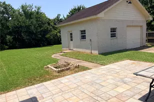 3230 W Meadow Ln, Dickinson, TX 77539 - Photo 23