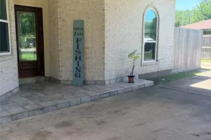 3230 W Meadow Ln, Dickinson, TX 77539 - Photo 5
