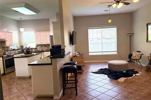 3230 W Meadow Ln, Dickinson, TX 77539 - Photo 9