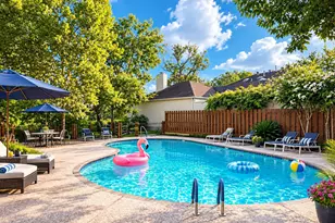 9322 Briar Forest Dr, Houston, TX 77063 - Photo 17
