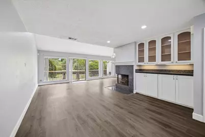 9322 Briar Forest Drive, Houston, TX 77063 - Photo 9