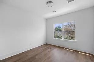 1745 Ojeman Point Ln, Houston, TX 77055 - Photo 21