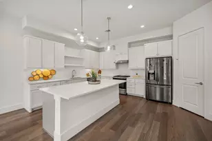 1745 Ojeman Point Ln, Houston, TX 77055 - Photo 7