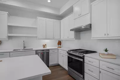 1745 Ojeman Point Lane, Houston, TX 77055 - Photo 9