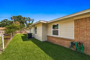 5802 Jason St, Houston, TX 77074 - Photo 31