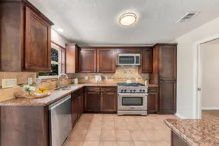 5802 Jason St, Houston, TX 77074 - Photo 9