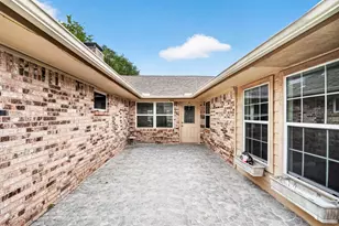 8522 Westview Dr, Houston, TX 77055 - Photo 7