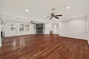 8522 Westview Dr, Houston, TX 77055 - Photo 9