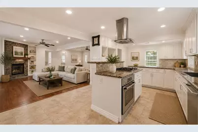8522 Westview Drive, Houston, TX 77055 - Photo 1