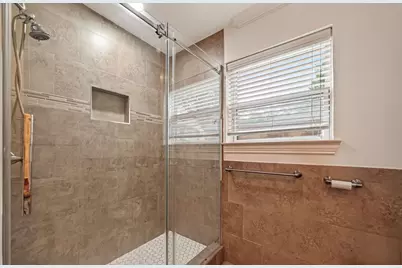 8522 Westview Drive, Houston, TX 77055 - Photo 13