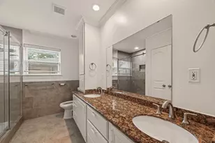 8522 Westview Dr, Houston, TX 77055 - Photo 19