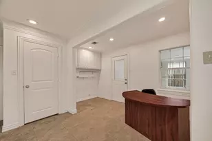 8522 Westview Dr, Houston, TX 77055 - Photo 15