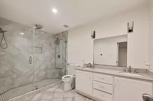 8522 Westview Dr, Houston, TX 77055 - Photo 15