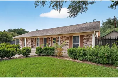 8522 Westview Drive, Houston, TX 77055 - Photo 27