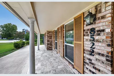 8522 Westview Drive, Houston, TX 77055 - Photo 27