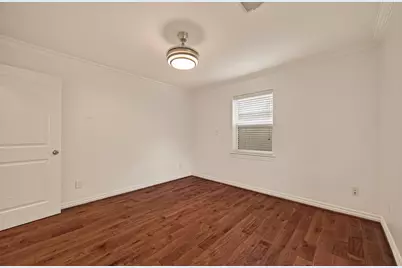 8522 Westview Drive, Houston, TX 77055 - Photo 11