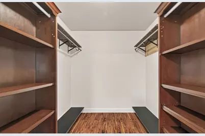 8522 Westview Drive, Houston, TX 77055 - Photo 23