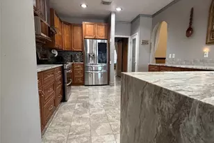 9718 Crystal Blvd, Baytown, TX 77521 - Photo 9