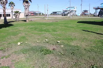 000 Van Sant, Gilchrist, TX 77617 - Photo 5