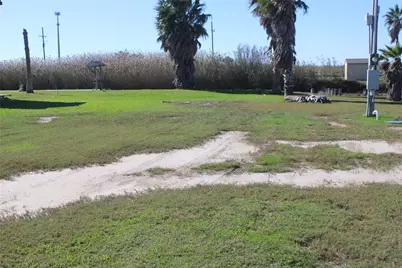 000 Van Sant, Gilchrist, TX 77617 - Photo 3