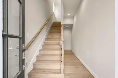 726 Carriage Knolls Drive, Houston, TX 77008 - Photo 3