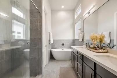 726 Carriage Knolls Drive, Houston, TX 77008 - Photo 21