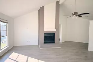 8203 Lone Quail Dr, Houston, TX 77489 - Photo 3