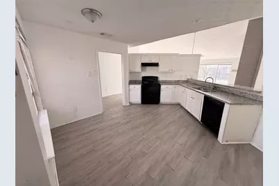 8203 Lone Quail Drive, Houston, TX 77489 - Photo 5