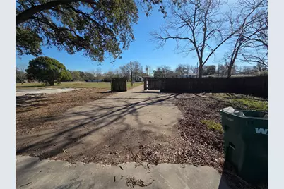 414 Gordy Road, Bacliff, TX 77518 - Photo 3