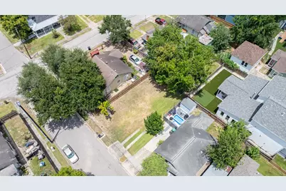 3112 Hyacinth Street, Houston, TX 77009 - Photo 3