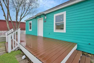 617 4th Ave N, Texas City, TX 77590 - Photo 1