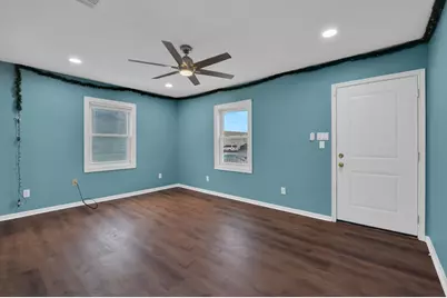 617 4th Avenue N, Texas City, TX 77590 - Photo 5