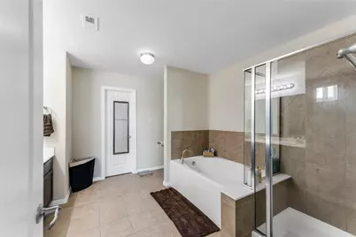 512 Forest Village Circle, La Marque, TX 77568 - Photo 21