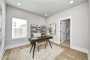 1102 Mansfield St, Houston, TX 77091 - Photo 7