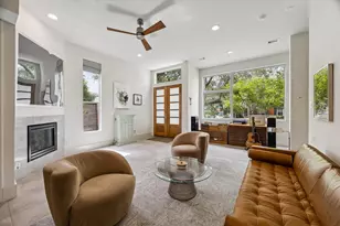 1659 Colquitt St, Houston, TX 77006 - Photo 3