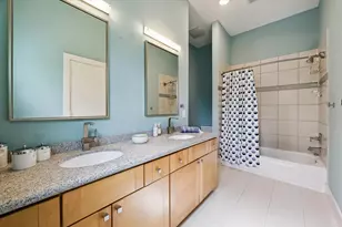 1659 Colquitt St, Houston, TX 77006 - Photo 21