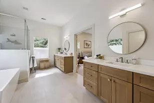 1659 Colquitt St, Houston, TX 77006 - Photo 17