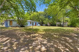 1406 Algee St, Port Lavaca, TX 77979 - Photo 25